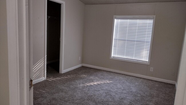 Photo - 814 Mercedes Benz Ct