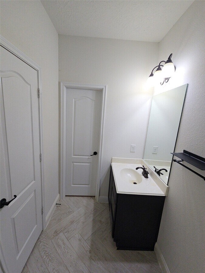 Photo - 16014 Peach Bluff Ln