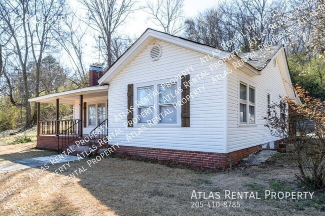 828 Clover Dr