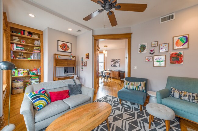 Photo - 3115 W Belden Ave Unit 3