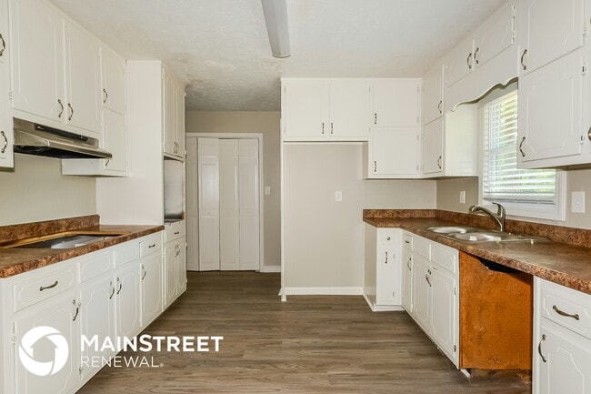 Photo - 109 Landover Dr