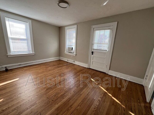 Photo - 2175 Big Bend Blvd