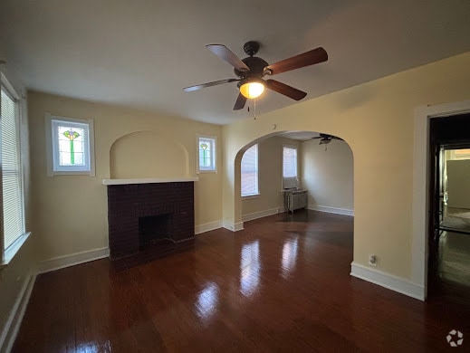 Building Photo - 4922 Winona Ave Unit 1a Rental