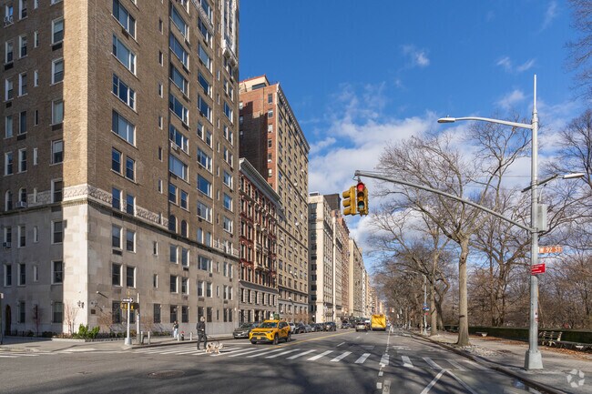 Photo - 327 Central Park W