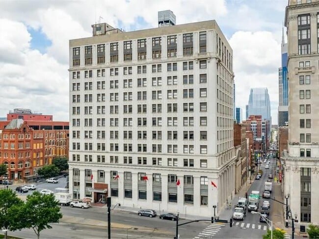 The Stahlman - The Stahlman Apartments
