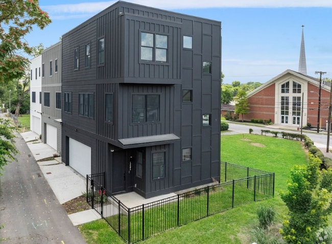 Building Photo - 1258 1st Ave S Rental