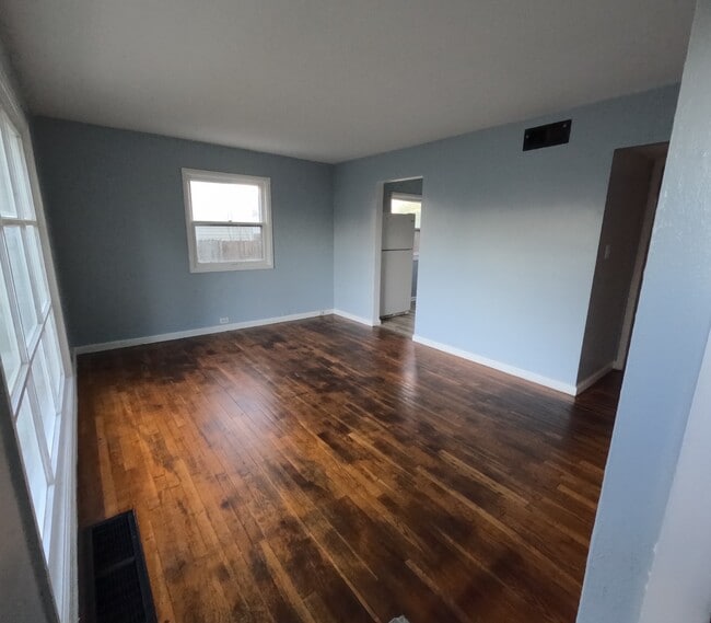 Photo - 915 Fairway St