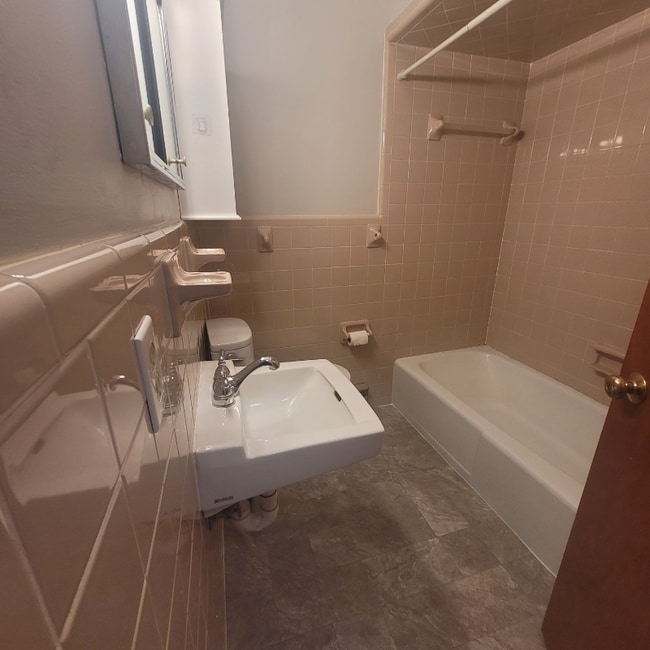 Photo - 1252 Gatewood Rd Unidad 4