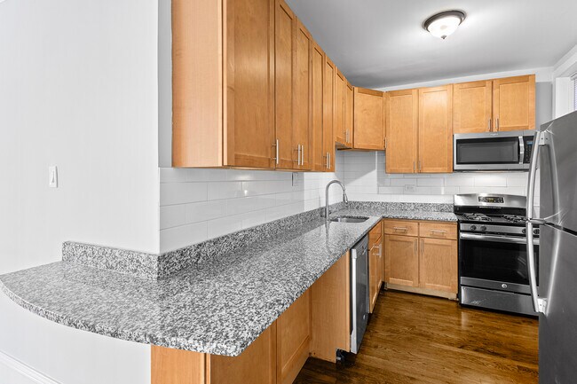 Photo - 6110 N Winthrop Ave Unit 2E