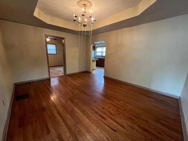 Photo - Charming 3 bedroom - 2 bath house in Normal