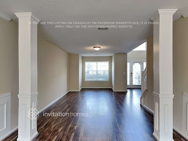 Photo - 1457 St George Pl