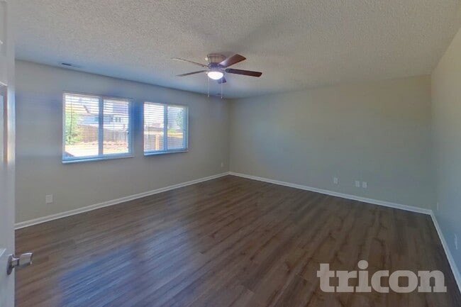 Photo - 1140 Modell Dr
