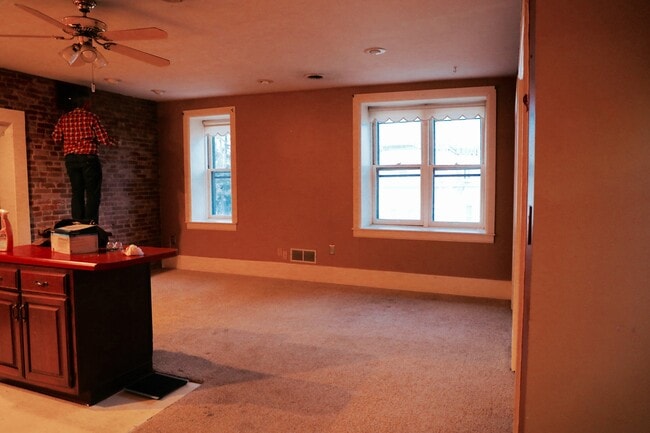 Photo - 1631 Main St Unit 5