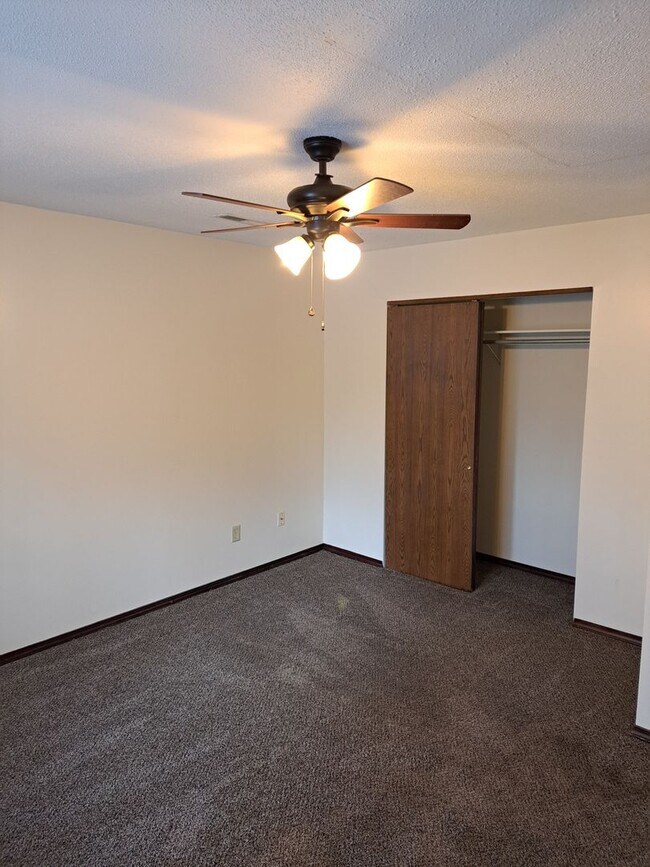 Photo - 2 BR Apartment Near Franke Park