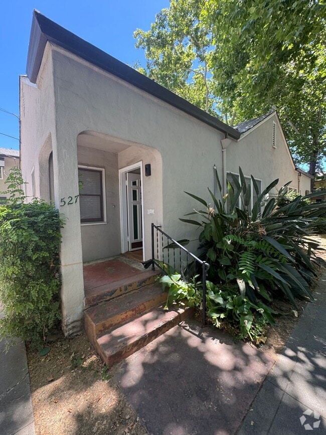 Building Photo - 2401 F St Unit 527 24th St Rental