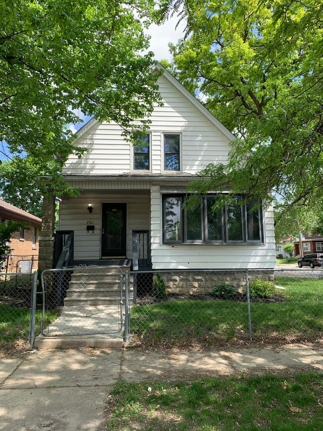Photo - 701 W Marion St Casa