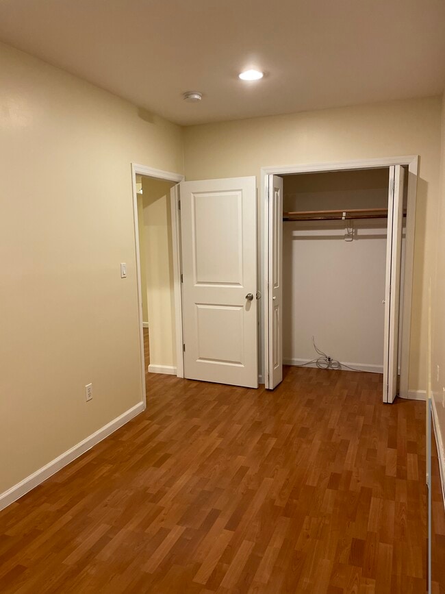 227 Elm St