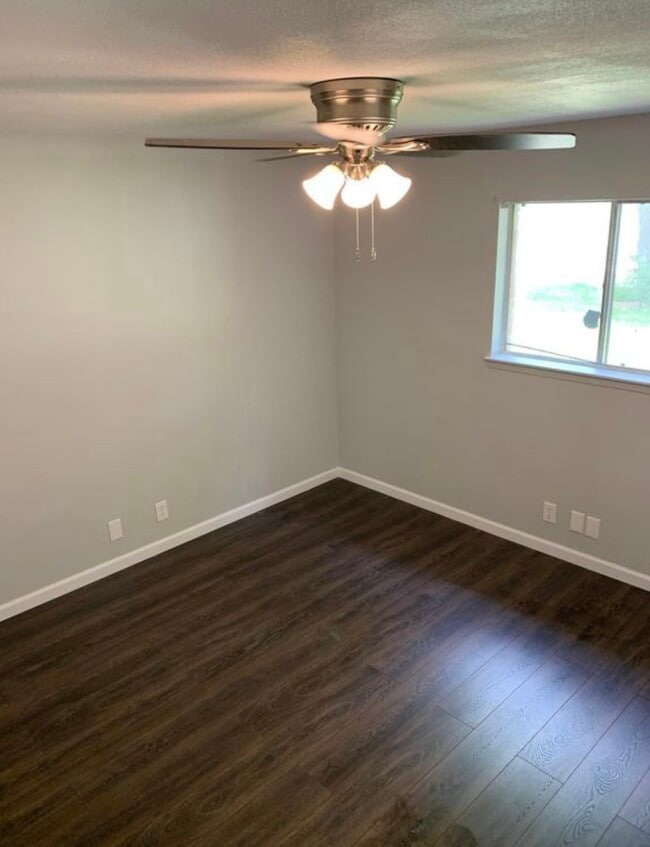 Photo - 7645 Orland Park