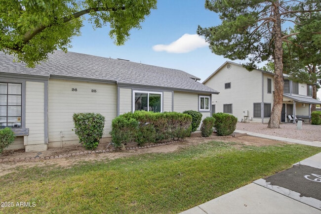 Photo - 2455 E Broadway Rd