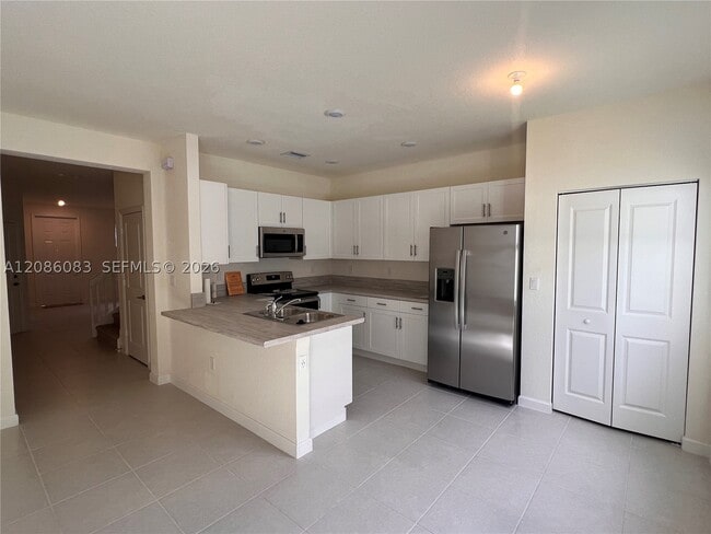 Photo - 3342 W 112th St