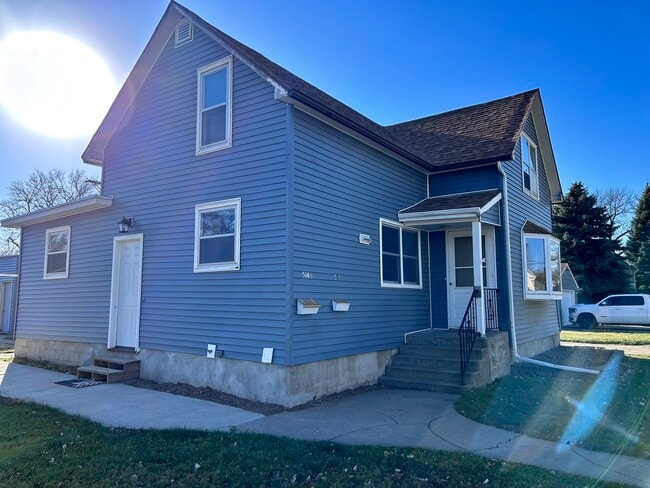 Photo - 514 4th Ave NE