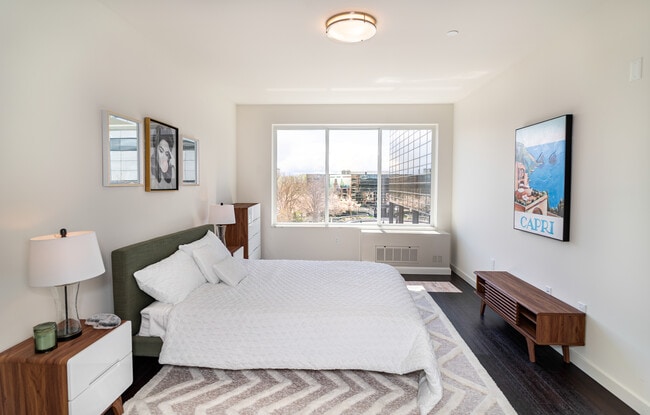 22 Sussex St - Best Location Downtown