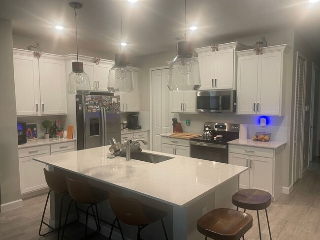 Photo - 664 Veridian Cir NW