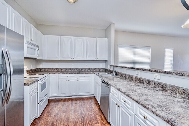 Photo - 105 Woodside Cir Unit 1A