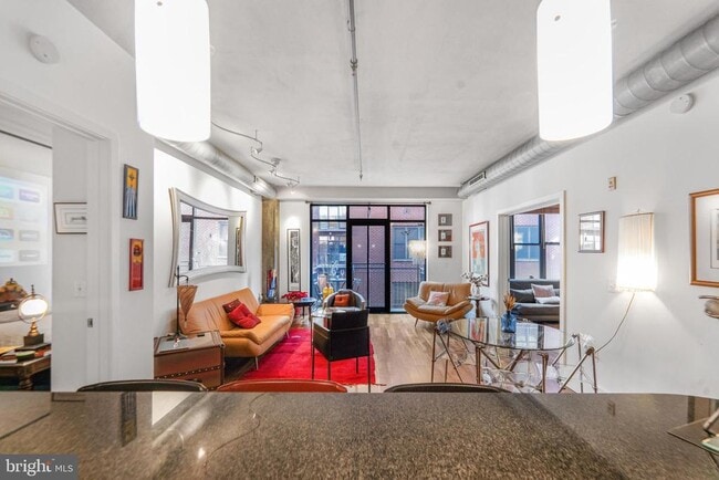 Photo - 1440 Church St NW Unit 403