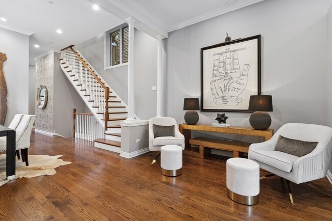 Photo - 1925 N Bissell St