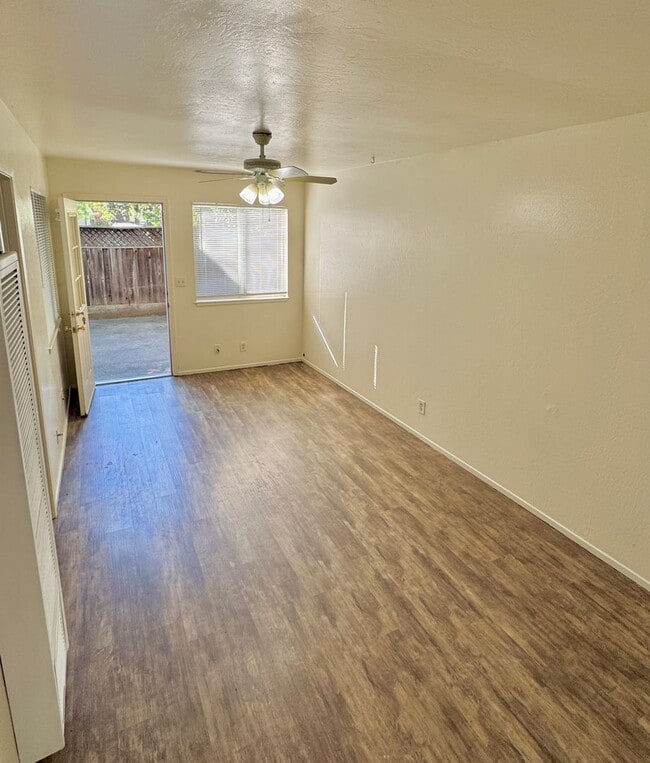 Photo - 212 W 1st Ave