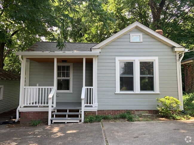 Building Photo - College Hill area Guest house