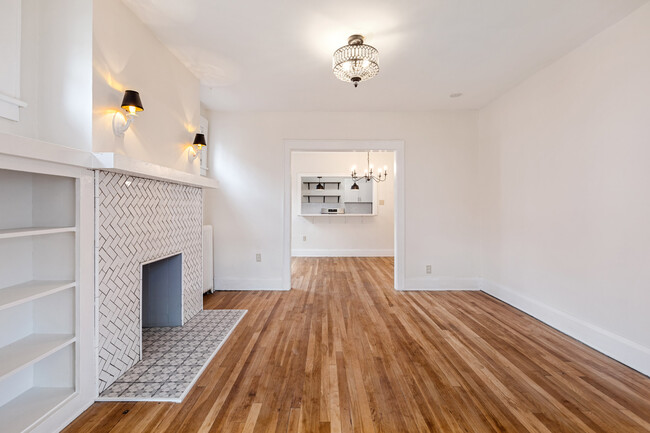 Photo - 1138 Illinois Ave Townhome