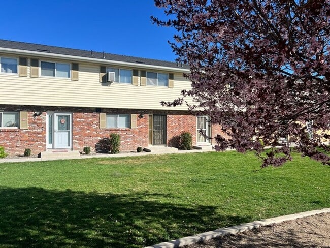 Photo - <b>Fully updated Two Bedroom with Washer/Dryer<br><br> Unit 208 Smithridge Park, Reno, NV 89502