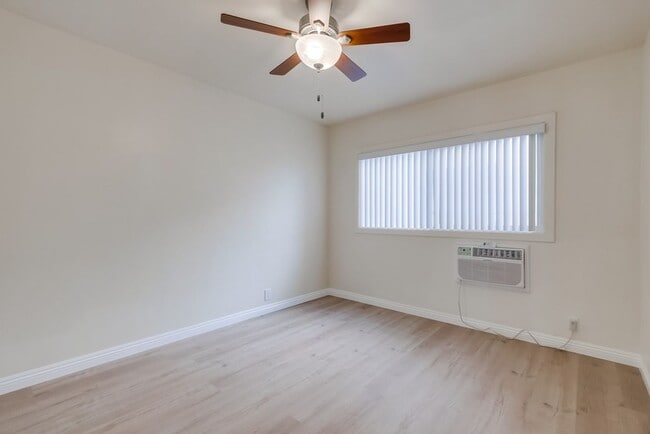 Photo - 6309 8th Ave Unidad 02