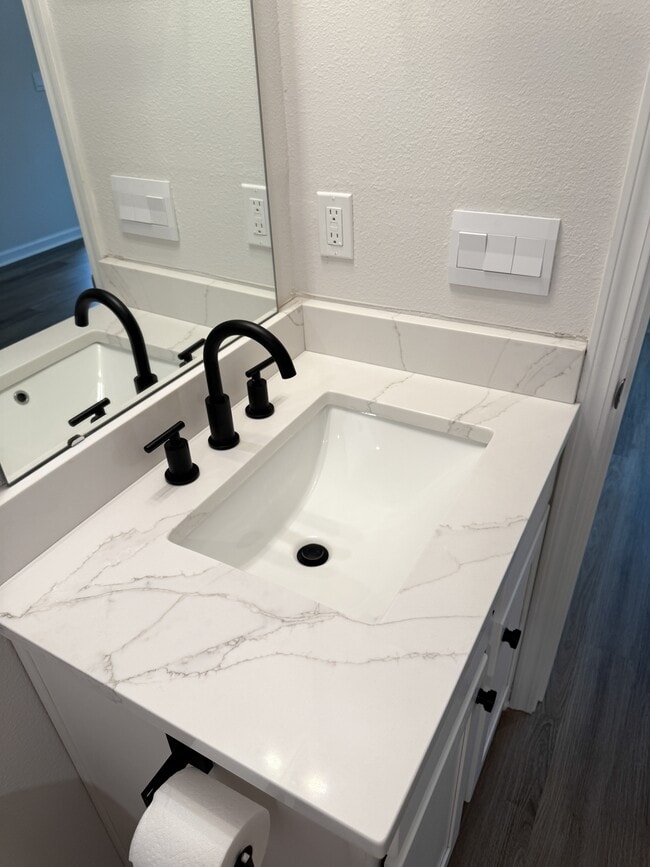 Photo - 6359 June Bug Dr