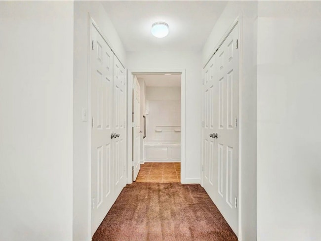 Photo - 305 S Calhoun St