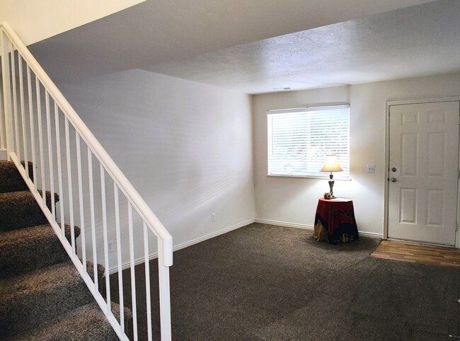 Photo - Great 3 Bd 2.5 Bath Townhome