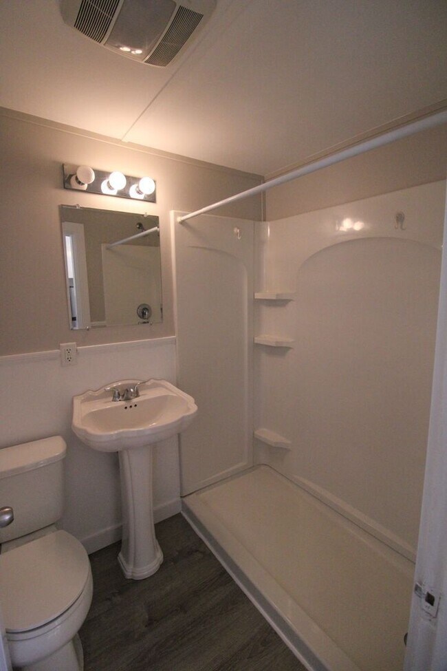 Photo - 48 East Main Street Unidad 1