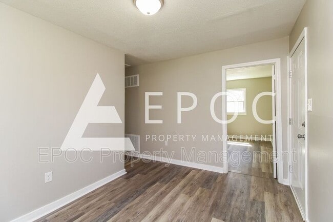 Photo - 617 Dailey St Casa