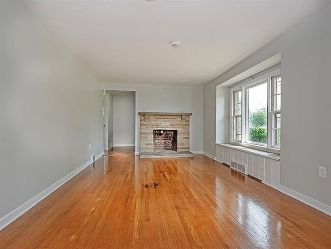 Photo - 2977 Chautauqua Dr