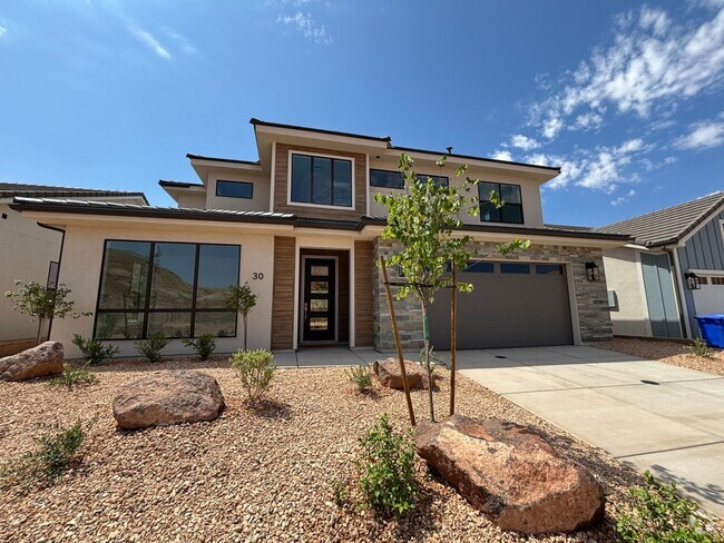 Building Photo - BRAND NEW 4 BEDROOM HOME OR RENT!
