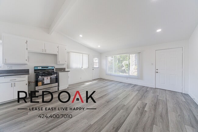 Building Photo - 8444 Stewart and Gray Rd Unit 8444