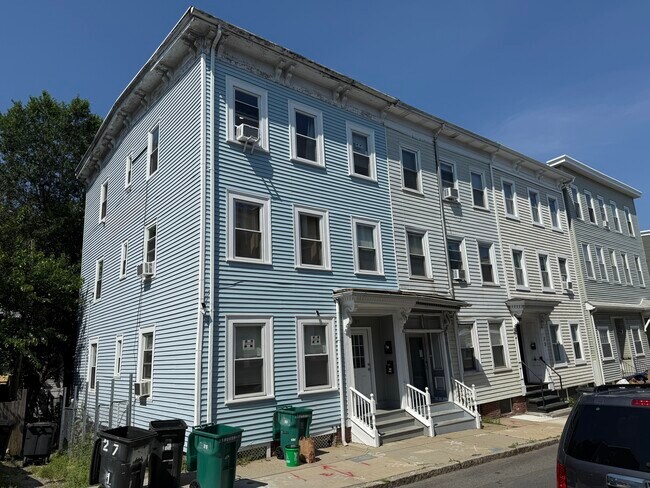 Photo - 27 Woodward St Unit 3