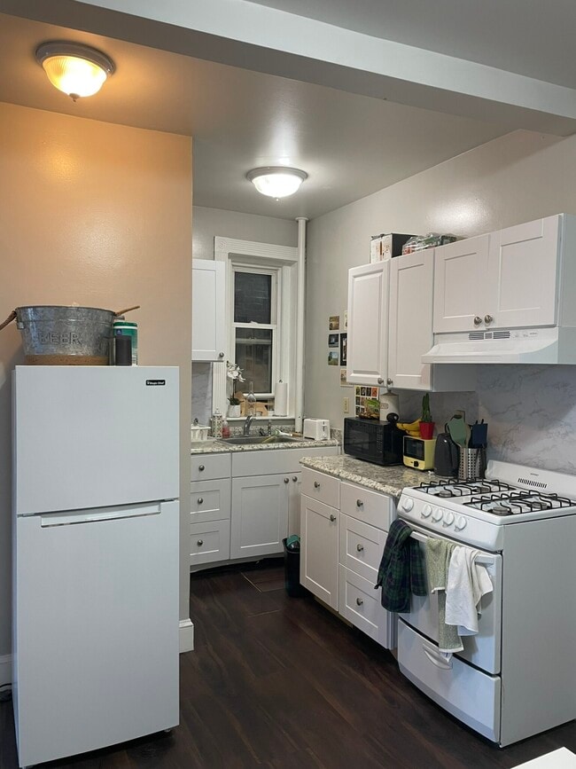 Building Photo - 376 Marlborough St Rental