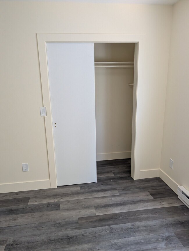 23 Park Pl Unit 2
