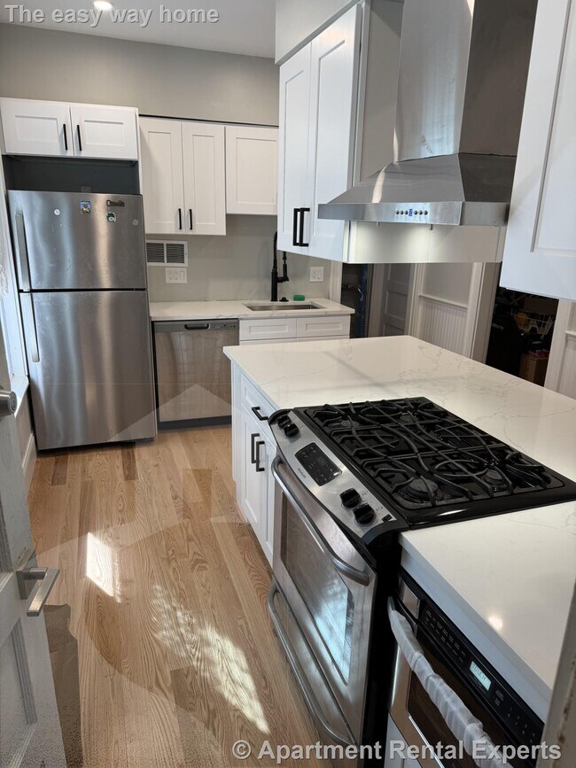 Photo - 57 Hawthorne St Unit #2