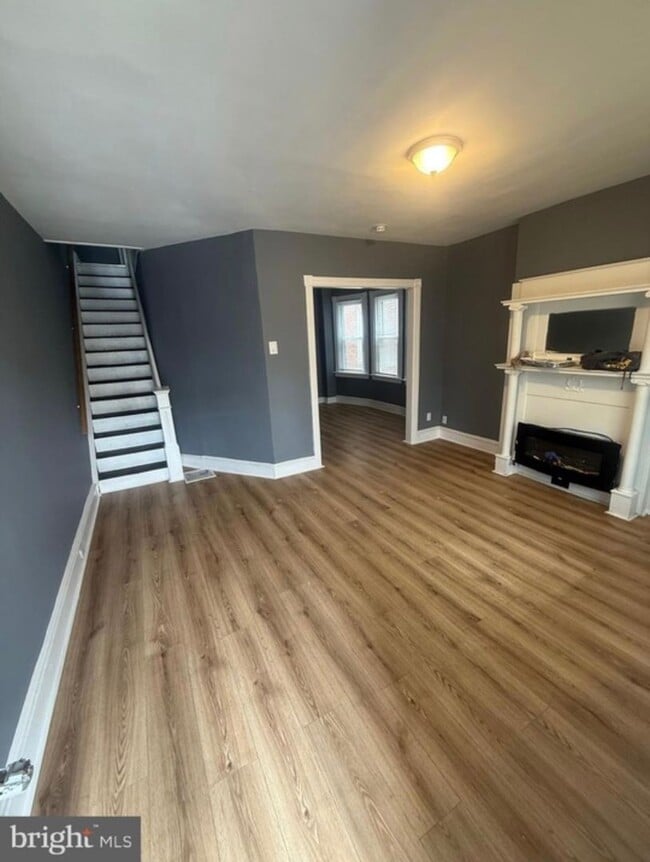 Photo - Newly Renovated 3 Bed, 1 bath for rent