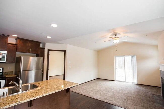 Photo - 703 Kodiak Ln