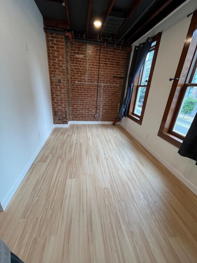 Photo - 1418 Maryland Ave NE Unidad C Front